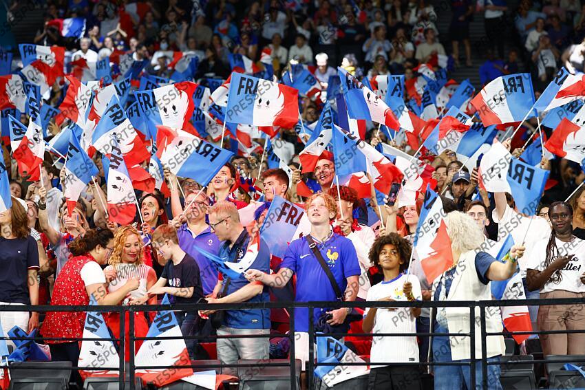 ALLEMAGNE-FRANCE (72-64) L'(01/09/2024) le carré supporters 