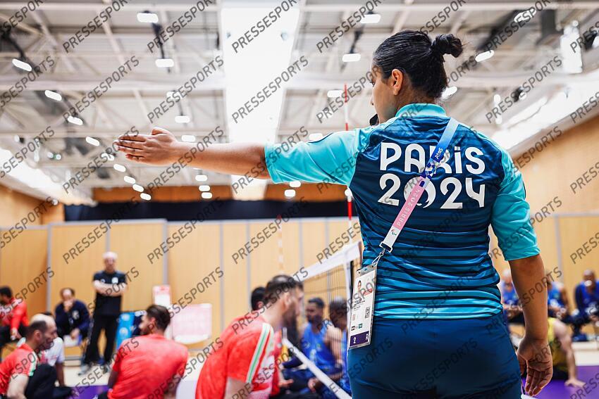 GUR (Fatma) MAGAZINE MEHRZAD equipier operationnel Du haut de ses 2,46 m, il est le deuxième homme le plus grand au monde et l’une des pièces maîtresses de l’équipe de volley assis iranienne 