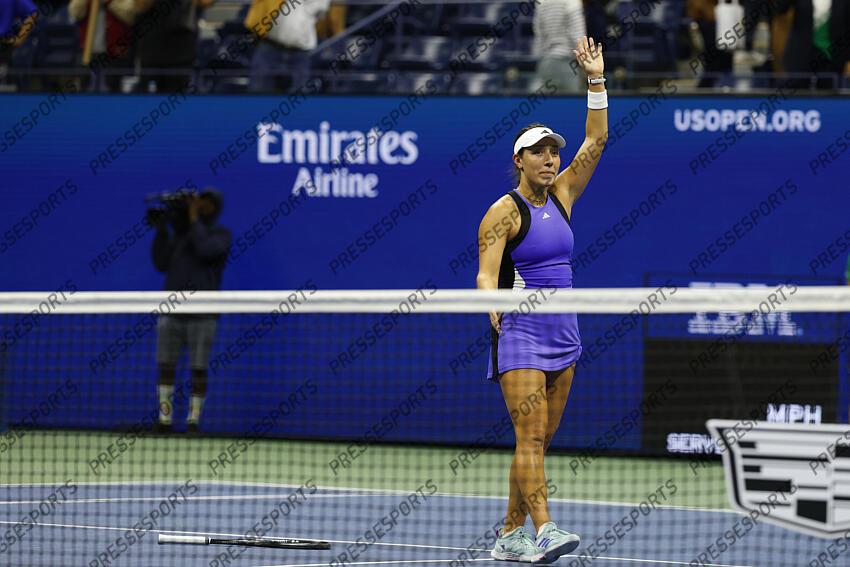 Sep 5, 2024; Flushing, NY, USA; Jessica Pegula (USA) celebrates after her match against Karolina Muchova (CZE)(not pictured) in a women's singles semifinal on day eleven of the 2024 U.S. Open tennis tournament at USTA Billie Jean King National Tennis Center. Mandatory Credit: Geoff Burke-Imagn Images DEMI-FINALES FEMMES 