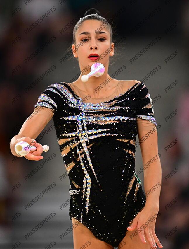 Sofia Raffaeli (Italien) Paris, 09.08.2024, Olympische Spiele 2024 in Paris/Frankreich, Rhythmische Sportgymnastik, Einzel, Mehrkampf, Finale, Keulen CONCOURS INDIVIDUEL 