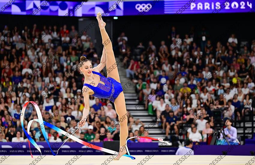 Boryana Kaleyn (Bulgarien) Paris, 09.08.2024, Olympische Spiele 2024 in Paris/Frankreich, Rhythmische Sportgymnastik, Einzel, Mehrkampf, Finale, Baender CONCOURS INDIVIDUEL 