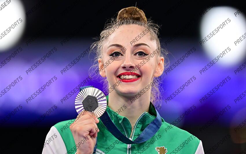 Boryana Kaleyn (Bulgarien, Silber) Paris, 09.08.2024, Olympische Spiele 2024 in Paris/Frankreich, Rhythmische Sportgymnastik, Einzel, Mehrkampf, Finale CONCOURS INDIVIDUEL 
