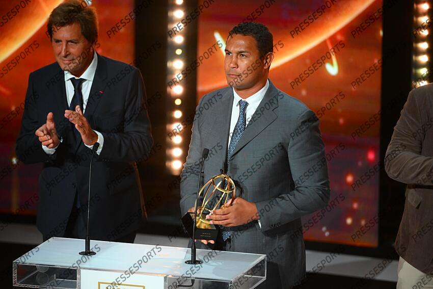 guazzini (max) dusautoir (thierry) LA NUIT DU RUGBY meilleur joueur du monde en 2011, est élu joueur le plus emblématique de ses vingt dernières années 