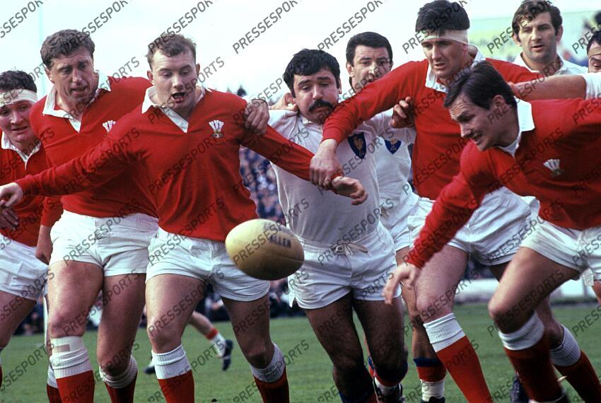williams (denzel) price (brian) lloyd (john) gruarin (aldo) berejnoi (jean claude) mainwaring (billy) rees (brian) dauga (benoit) FRANCE-GALLES (20-14) fonds couleur parution livre la grande aventure p 171 