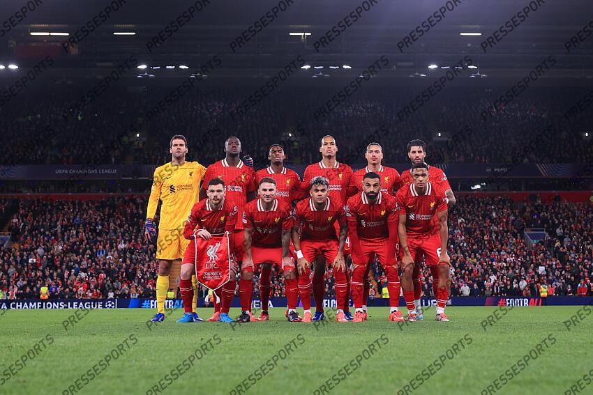 2nd October 2024 - UEFA Champions League - Liverpool FC v Bologna FC - Liverpool players pose for pre-match team group - Photo: Simon Stacpoole / Offside. LIVERPOOL-BOLOGNE (2-0) 