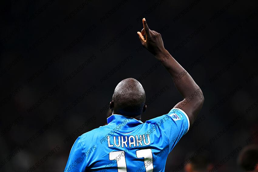 Romelu Lukaku (Napoli) celebrates after scoring his team's first goal during the Italian Serie A match between Milan 0-2 Napoli at Giuseppe Meazza Stadium on October 29, 2024 in Milano, Italy. (Photo by Maurizio Borsari/AFLO) AC MILAN-NAPLES (0-2) 