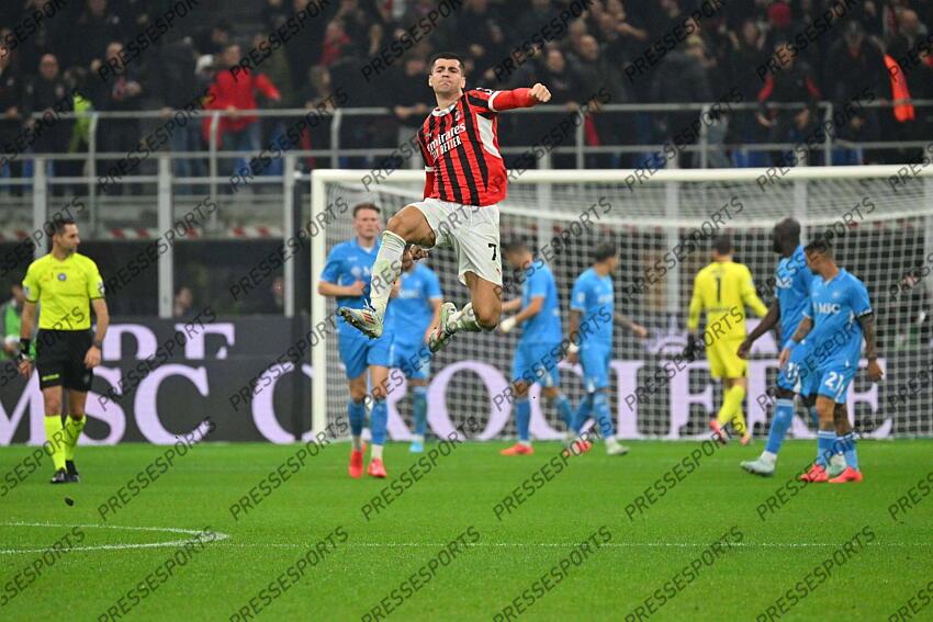 Foto IPP/Felice De Martino Milano 29/10/2024 Calcio Campionato serie A 2024-2025 Mialn - Napoli Nella foto: Alvaro Morata esulta dopo il suo gol ma la rete verra' annullata dopo il controllo al VAR Italy Photo Press World Copyright AC MILAN-NAPLES (0-2) 