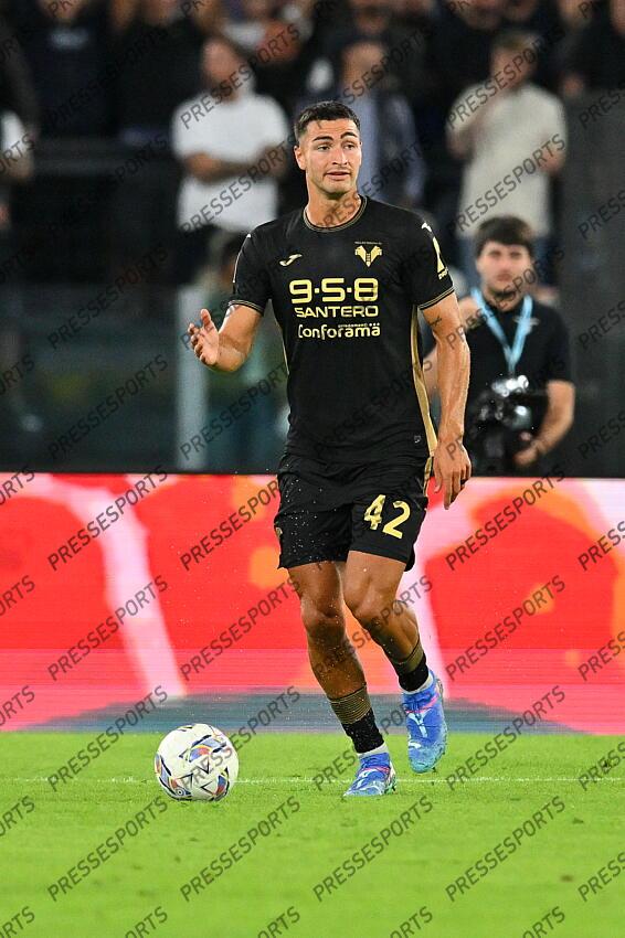 Foto IPP/Roberto Ramaccia Roma 16/9/2024 Campionato di Calcio Serie A 2024/2025 Lazio vs Hellas Verona Nella foto Diego Coppola in azione palla al piede Italy Photo Press - World Copyright LAZIO-HELLAS VERONE (2-1) 