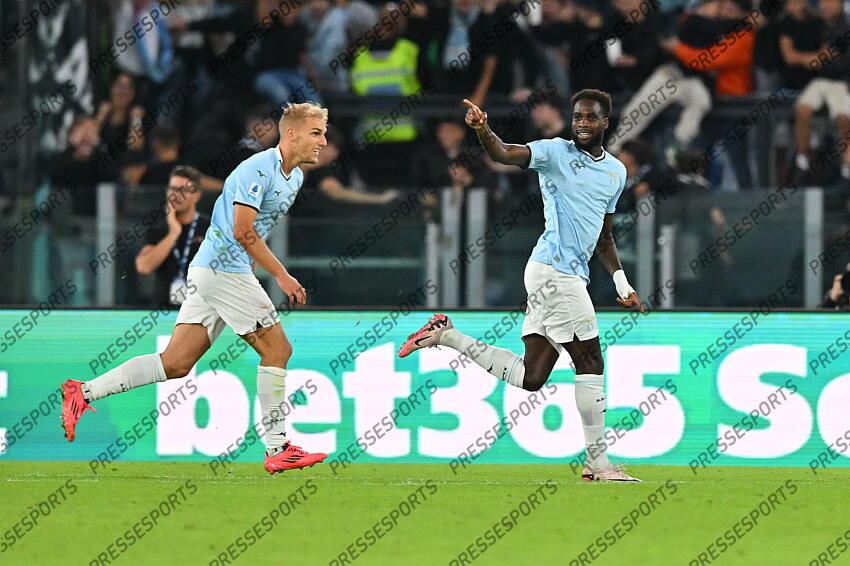 Foto IPP/Roberto Ramaccia Roma 16/9/2024 Campionato di Calcio Serie A 2024/2025 Lazio vs Hellas Verona Nella foto Boulaye Dia esulta dopo aver segnato il gol del 1-0 Italy Photo Press - World Copyright LAZIO-HELLAS VERONE (2-1) 