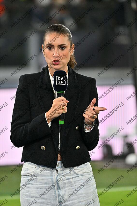 Foto IPP/Felice De Martino Roma 16/09/2024 Calcio Campionato serie A 2024-2025 Lazio - Hellas Verona Nella foto: Barbara Cirillo giornalista Italy Photo Press World Copyright LAZIO-HELLAS VERONE (2-1) 
