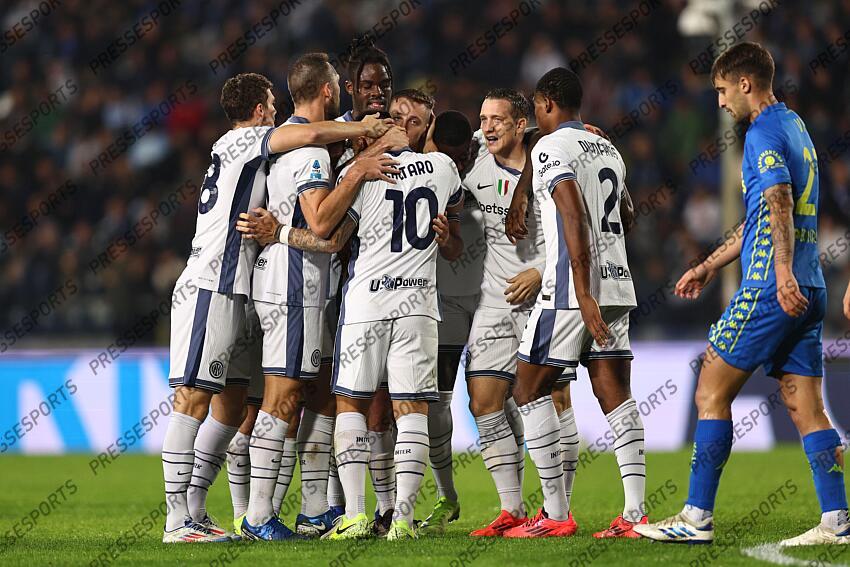 Davide Frattesi (Inter) celebrates after scoring his team's second goal during the Italian Serie A " match between Empoli 0-3 Inter at Carlo Castellani Stadium on October 30, 2024 in Empoli, Italy. (Photo by Maurizio Borsari/AFLO) EMPOLI-INTER MILAN (0-3) 
