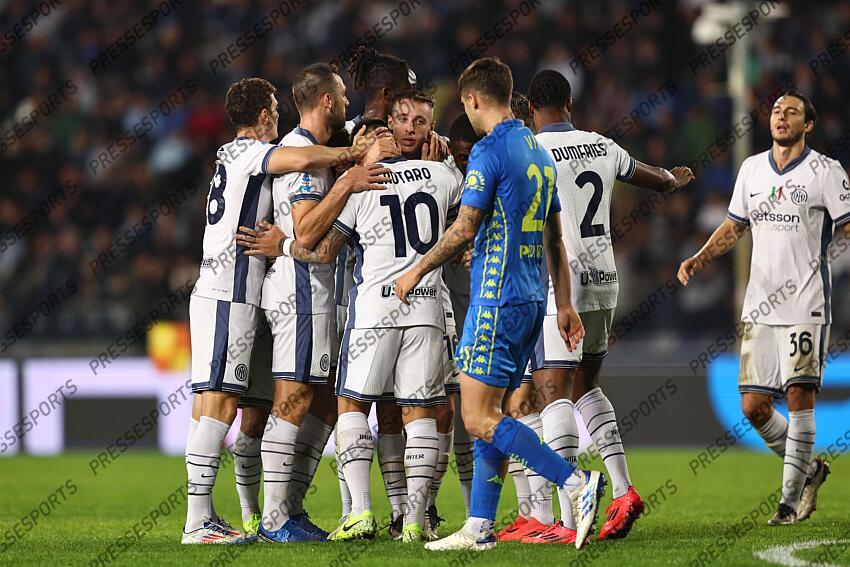 Davide Frattesi (Inter) celebrates after scoring his team's second goal during the Italian Serie A " match between Empoli 0-3 Inter at Carlo Castellani Stadium on October 30, 2024 in Empoli, Italy. (Photo by Maurizio Borsari/AFLO) EMPOLI-INTER MILAN (0-3) 