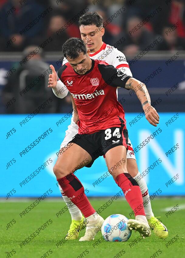 v.l. Granit Xhaka (Leverkusen), Fabian Rieder Leverkusen, 01.11.2024, Fussball, Bundesliga, Bayer 04 Leverkusen - VfB Stuttgart BAYER LEVERKUSEN-VfB STUTTGART (0-0) 