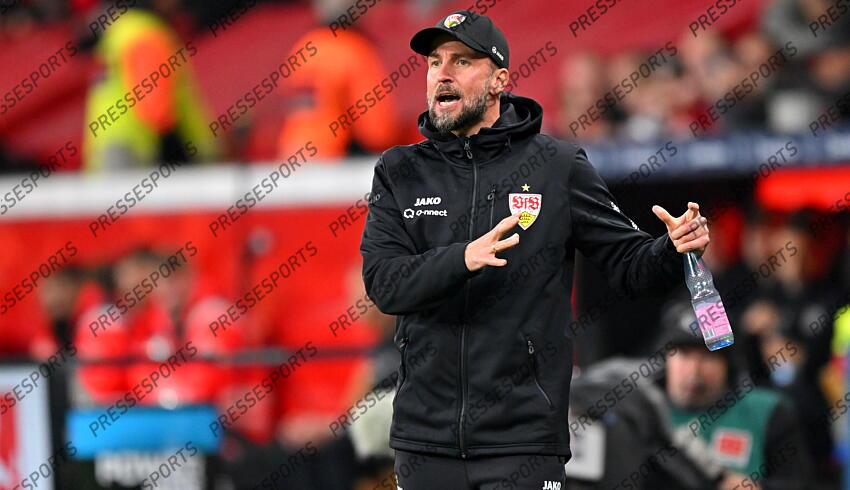 Trainer Sebastian Hoeness (Stuttgart) Leverkusen, 01.11.2024, Fussball, Bundesliga, Bayer 04 Leverkusen - VfB Stuttgart BAYER LEVERKUSEN-VfB STUTTGART (0-0) 