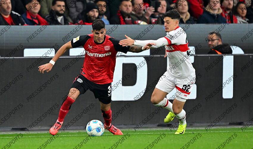 v.l. Piero Hincapie (Leverkusen), Fabian Rieder Leverkusen, 01.11.2024, Fussball, Bundesliga, Bayer 04 Leverkusen - VfB Stuttgart BAYER LEVERKUSEN-VfB STUTTGART (0-0) 