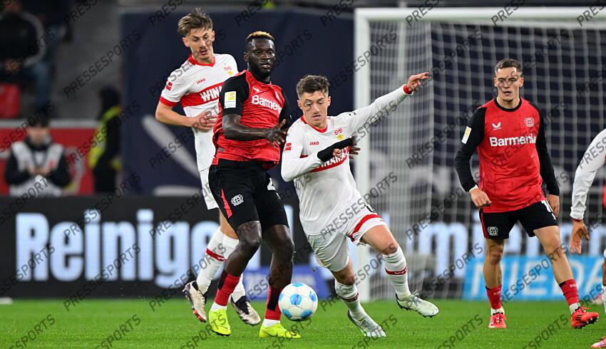 v.l. Victor Boniface (Leverkusen), Angelo Stiller Leverkusen, 01.11.2024, Fussball, Bundesliga, Bayer 04 Leverkusen - VfB Stuttgart BAYER LEVERKUSEN-VfB STUTTGART (0-0) 