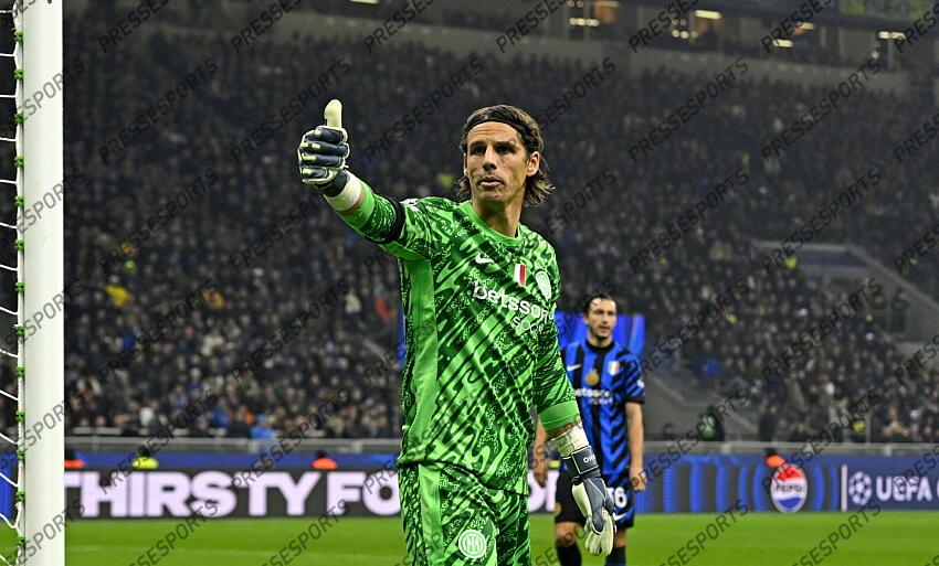 Foto IPP/Paolo Bona Milano 06/11//2024 UEFA Champions League di Calcio stagione 2024/2025 partita Inter-Arsenal Nella foto Yann Sommer Italy Photo Press Worldwide Copyright INTER MILAN-ARSENAL (1-0) 