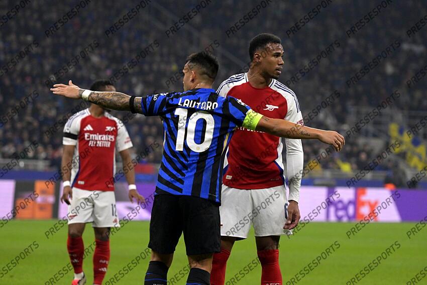 Foto IPP/Paolo Bona Milano 06/11//2024 UEFA Champions League di Calcio stagione 2024/2025 partita Inter-Arsenal Nella foto Lautaro Martinez e Gabriel Italy Photo Press Worldwide Copyright INTER MILAN-ARSENAL (1-0) 