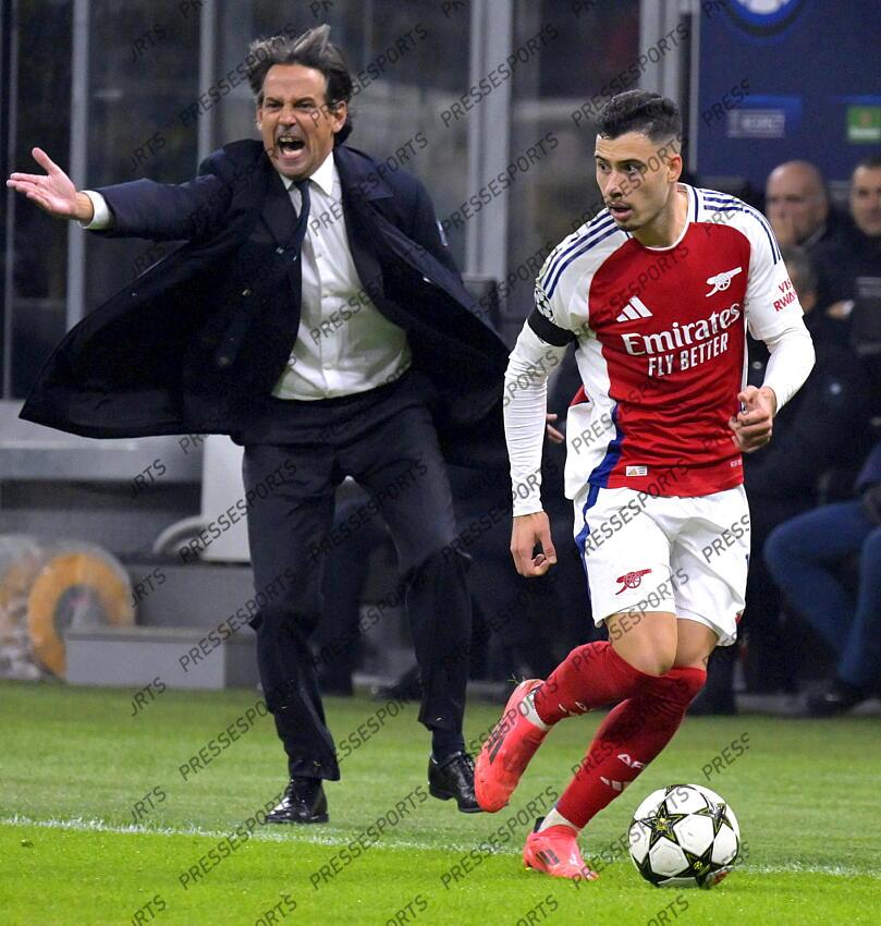 Foto IPP/Paolo Bona Milano 06/11//2024 UEFA Champions League di Calcio stagione 2024/2025 partita Inter-Arsenal Nella foto Simone Inzaghi, allenatore dell’Inter e Gabriel Martinelli Italy Photo Press Worldwide Copyright INTER MILAN-ARSENAL (1-0) 