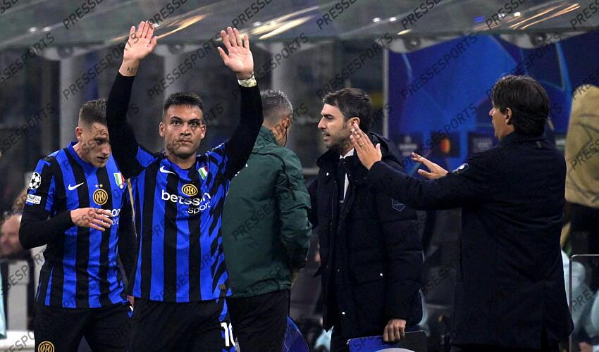 Foto IPP/Paolo Bona Milano 06/11//2024 UEFA Champions League di Calcio stagione 2024/2025 partita Inter-Arsenal Nella foto Lautaro Martinez dopo la sostituzione Italy Photo Press Worldwide Copyright INTER MILAN-ARSENAL (1-0) 