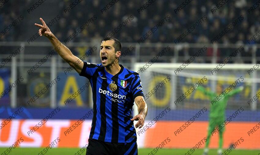Foto IPP/Paolo Bona Milano 06/11//2024 UEFA Champions League di Calcio stagione 2024/2025 partita Inter-Arsenal Nella foto Henrikh Mkhitaryan Italy Photo Press Worldwide Copyright INTER MILAN-ARSENAL (1-0) 