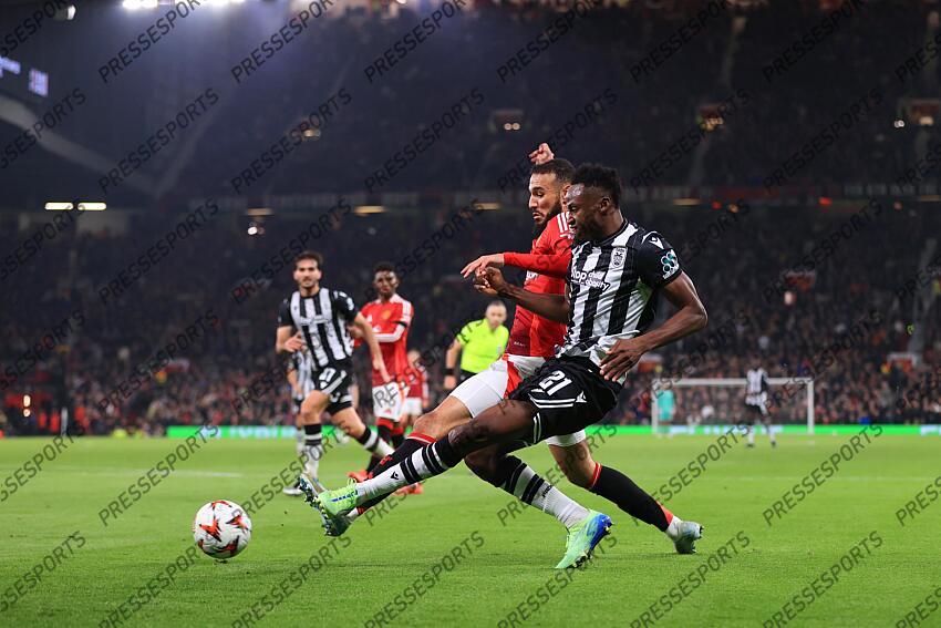 7th November 2024 - UEFA Europa League - League Phase - Manchester United v PAOK Salonika - Baba Rahman of PAOK Salonika battles with Noussair Mazraoui of Manchester United - Photo: Simon Stacpoole / Offside. MANCHESTER UNITED-PAOK SALONIQUE (2-0) 
