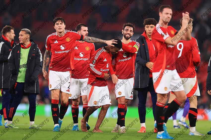 7th November 2024 - UEFA Europa League - League Phase - Manchester United v PAOK Salonika - Victor Lindelof of Manchester United (L) and Bruno Fernandes of Manchester United congratulate Amad Diallo of Manchester United after the match - Photo: Simon Stacpoole / Offside. MANCHESTER UNITED-PAOK SALONIQUE (2-0) 