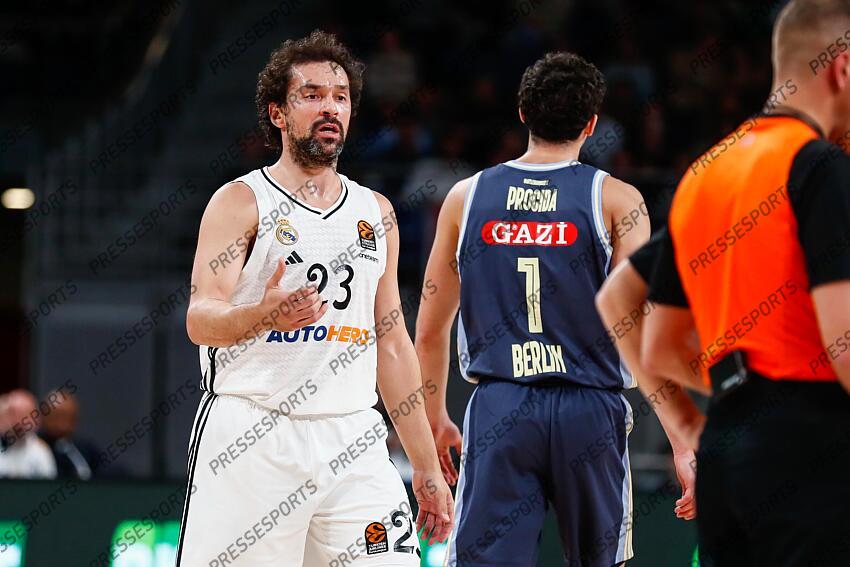Sergio Llull Melia of Real Madrid gestures during the Turkish Airlines EuroLeague Regular Season match between Real Madrid and Alba Berlin at Wizink Center on November 21, 2024 in Madrid, Spain. REAL MADRID-ALBA BERLIN (98-84) 