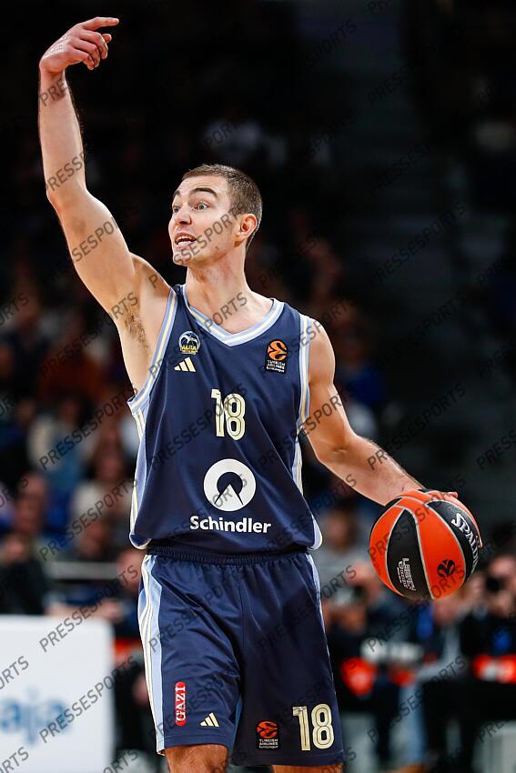 Ziga Samar of Alba Berlin in action during the Turkish Airlines EuroLeague Regular Season match between Real Madrid and Alba Berlin at Wizink Center on November 21, 2024 in Madrid, Spain. REAL MADRID-ALBA BERLIN (98-84) 