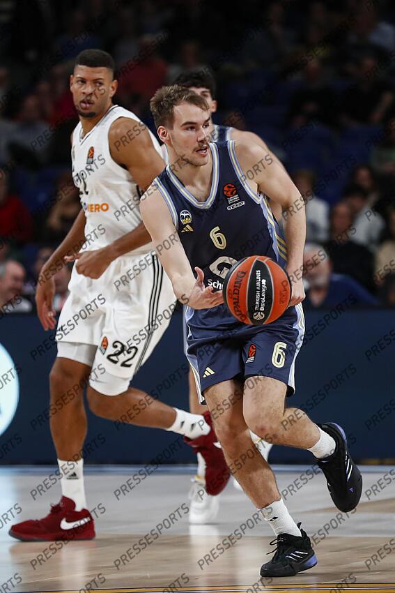 Malte Delow of Alba Berlin in action during the Turkish Airlines EuroLeague Regular Season match between Real Madrid and Alba Berlin at Wizink Center on November 21, 2024 in Madrid, Spain. REAL MADRID-ALBA BERLIN (98-84) 