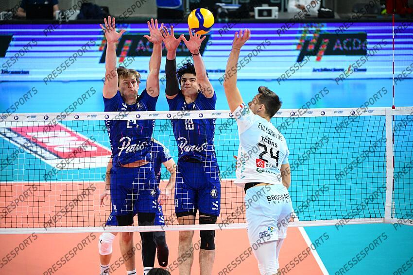 wetter (daniel) mujanovic (nik) egleskalns (hermans) PARIS VOLLEY-TOURS (1-3) 