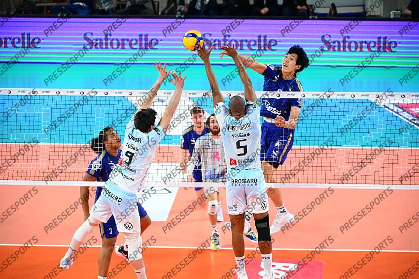 quiroga (gonzalo) nascimento dos santos (leandro) peng (shikun) PARIS VOLLEY-TOURS (1-3) 