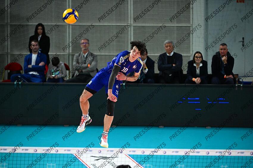 mujanovic (nik) PARIS VOLLEY-TOURS (1-3) 