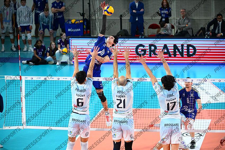 mujanovic (nik) PARIS VOLLEY-TOURS (1-3) 
