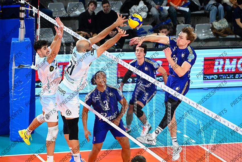pothron (antoine) voss (guilherme) wetter (daniel) PARIS VOLLEY-TOURS (1-3) 