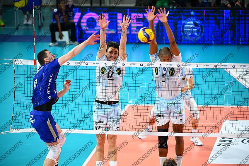 bracko (rok) coric (zeljko) nascimento dos santos (leandro) PARIS VOLLEY-TOURS (1-3) 