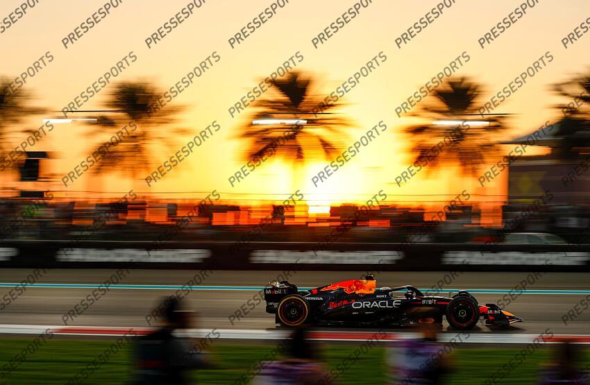 #1 Max Verstappen (NLD, Oracle Red Bull Racing), F1 Grand Prix of Abu Dhabi at Yas Marina Circuit on December 8, 2024 in Abu Dhabi, United Arab Emirates. (Photo by HOCH ZWEI) GRAND PRIX D'ABU DHABI 