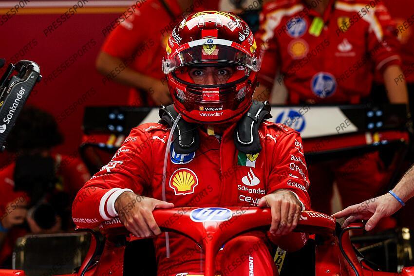 #55 Carlos Sainz (ESP, Scuderia Ferrari HP), F1 Grand Prix of Abu Dhabi at Yas Marina Circuit on December 8, 2024 in Abu Dhabi, United Arab Emirates. (Photo by HOCH ZWEI) GRAND PRIX D'ABU DHABI 