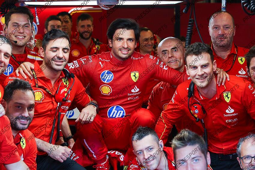 #55 Carlos Sainz (ESP, Scuderia Ferrari HP), F1 Grand Prix of Abu Dhabi at Yas Marina Circuit on December 8, 2024 in Abu Dhabi, United Arab Emirates. (Photo by HOCH ZWEI) GRAND PRIX D'ABU DHABI 