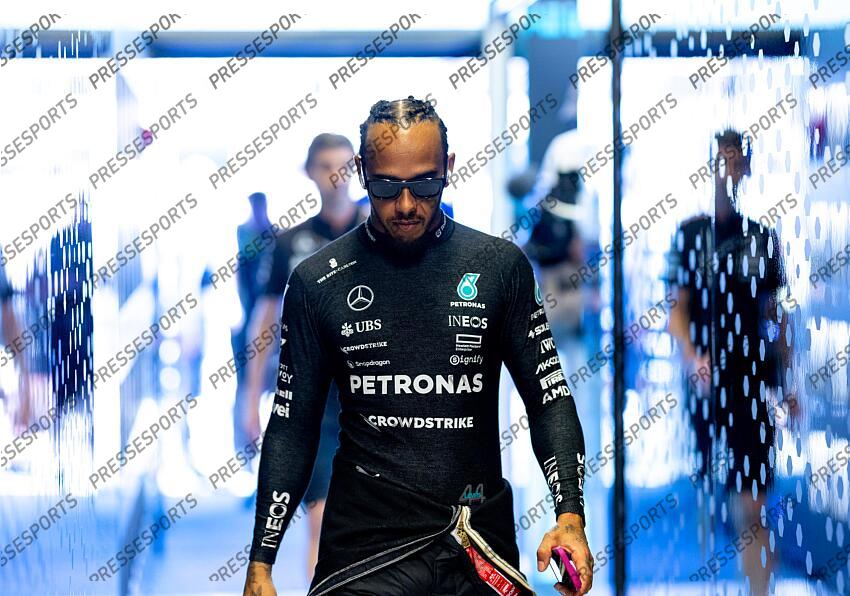#44 Lewis Hamilton (GBR, Mercedes-AMG Petronas F1 Team), F1 Grand Prix of Abu Dhabi at Yas Marina Circuit on December 8, 2024 in Abu Dhabi, United Arab Emirates. (Photo by HOCH ZWEI) GRAND PRIX D'ABU DHABI 