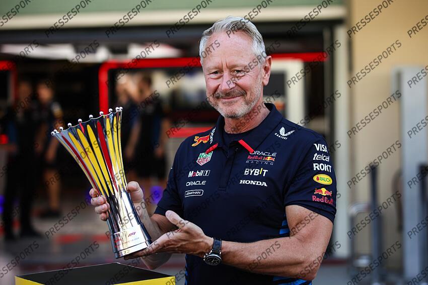 Jonathan Wheatley (GBR, Oracle Red Bull Racing), F1 Grand Prix of Abu Dhabi at Yas Marina Circuit on December 8, 2024 in Abu Dhabi, United Arab Emirates. (Photo by HOCH ZWEI) GRAND PRIX D'ABU DHABI 