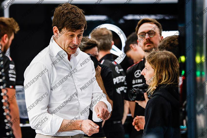 Toto Wolff (AUT, Mercedes-AMG Petronas F1 Team), Doriane Pin (FRA), F1 Grand Prix of Saudi Arabia at Jeddah Corniche Circuit on March 6, 2024 in Jeddah, Saudi Arabia. (Photo by HOCH ZWEI) 