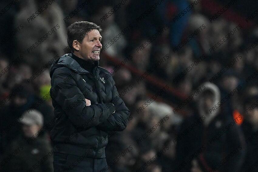 26.12.2024, Goldsands Stadium, Bournemouth, ENG, Premier League, AFC Bournemouth vs Crystal Palace, 18. Runde, im Bild Crystal Palace Manager Oliver Glasner // Crystal Palace Manager Oliver Glasner during the Premier League 18th round match between AFC Bournemouth and Crystal Palace at the Goldsands Stadium in Bournemouth, England on 2024/12/26. EXPA Pictures © 2024, PhotoCredit: EXPA/ Focus Images/ Jeremy Landey ATTENTION - for AUT, GER, FRA, ITA, SUI, POL, CRO, SLO only BOURNEMOUTH-CRYSTAL PALACE (0-0) 