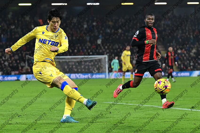 26.12.2024, Goldsands Stadium, Bournemouth, ENG, Premier League, AFC Bournemouth vs Crystal Palace, 18. Runde, im Bild Daichi Kamada of Crystal Palace // Daichi Kamada of Crystal Palace during the Premier League 18th round match between AFC Bournemouth and Crystal Palace at the Goldsands Stadium in Bournemouth, England on 2024/12/26. EXPA Pictures © 2024, PhotoCredit: EXPA/ Focus Images/ Jeremy Landey ATTENTION - for AUT, GER, FRA, ITA, SUI, POL, CRO, SLO only BOURNEMOUTH-CRYSTAL PALACE (0-0) 