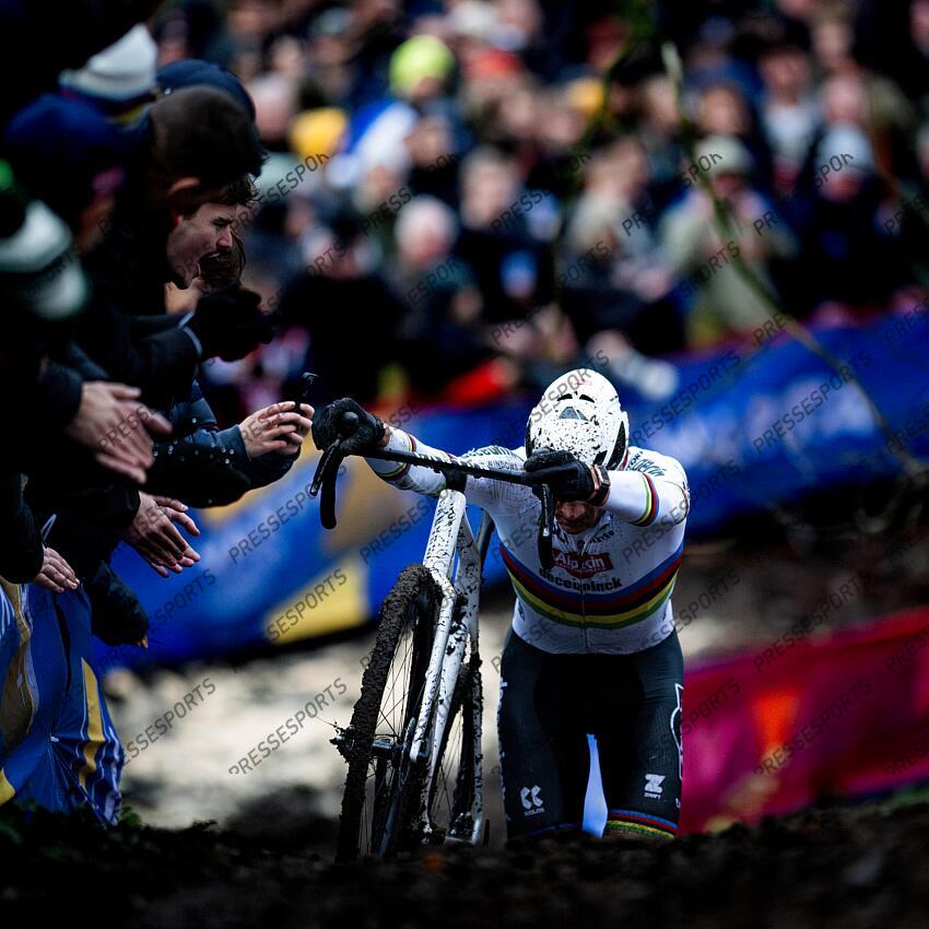CYCLISME CYCLO CROSS COUPE DU MONDE 2024 7 EME MANCHE COUPE DU MONDE A GAVERE
