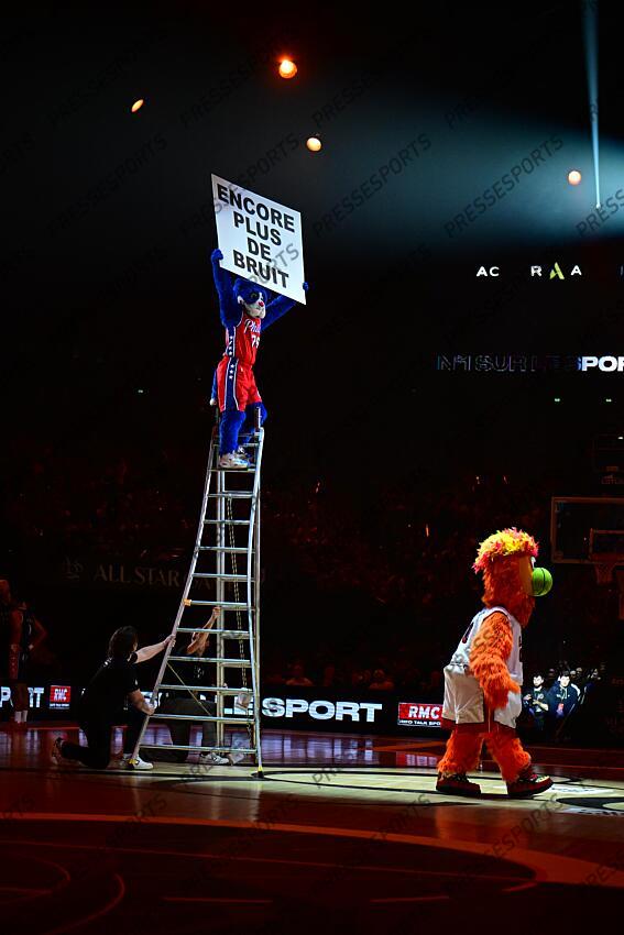 ALL STAR FRANCE-ALL STAR MONDE (141-149 ap) encore plus de bruit mascotte NBA Miami Heat Burnie Philadeplhie 76ERS Franklin le chien 