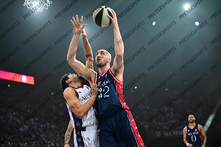 malcolm (collin) vautier (bastien) ALL STAR FRANCE-ALL STAR MONDE (141-149 ap) 