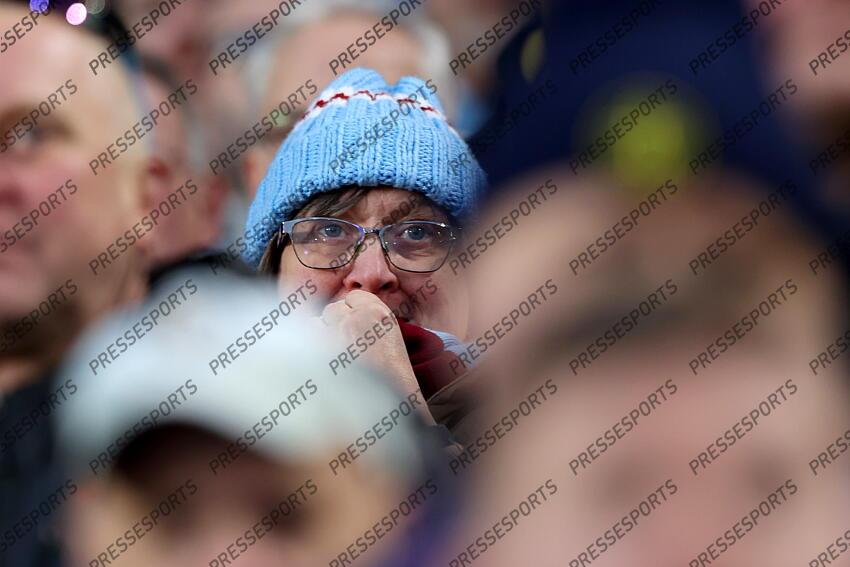 29 December 2024 Leicester - Premier League football - Leicester City v Manchester City - tension on the face of a Manchester City fan. (Photo by Mark Leech). LEICESTER-MANCHESTER CITY (0-2) 
