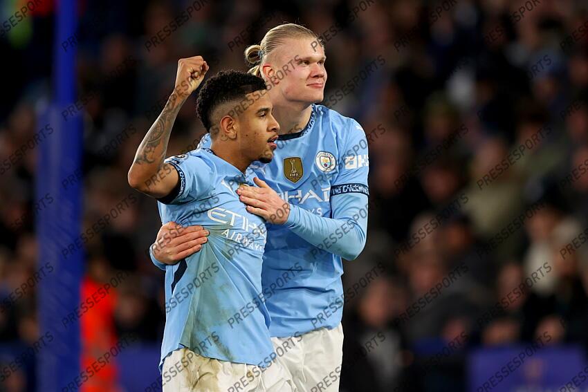 29 December 2024 Leicester - Premier League football - Leicester City v Manchester City - Erling Haaland of Manchester City celebrates his goal with Savio. (Photo by Mark Leech). LEICESTER-MANCHESTER CITY (0-2) 