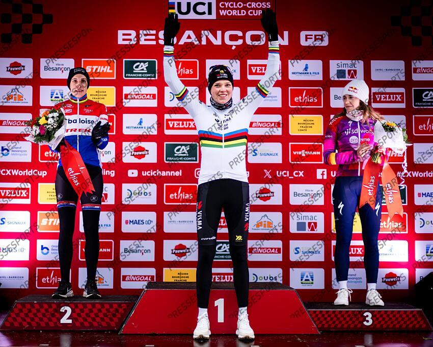 BESANCON, FRANCE - DECEMBER 29 : Brand Lucinda (NED) of Baloise Trek Lions, Van Empel Fem (NED) of Visma Lease A Bike and Vas Kata Blanka (HUN) of Team Sd Worx - Protime pictured during the podium ceremony of the 8th leg of the UCI Cyclocross World Cup series 2024-2025 for Women Elite in Besancon, France, 29/12/2024 ( Photo by Billy Ceusters / Photonews FEMMES ELITE BESANCON 